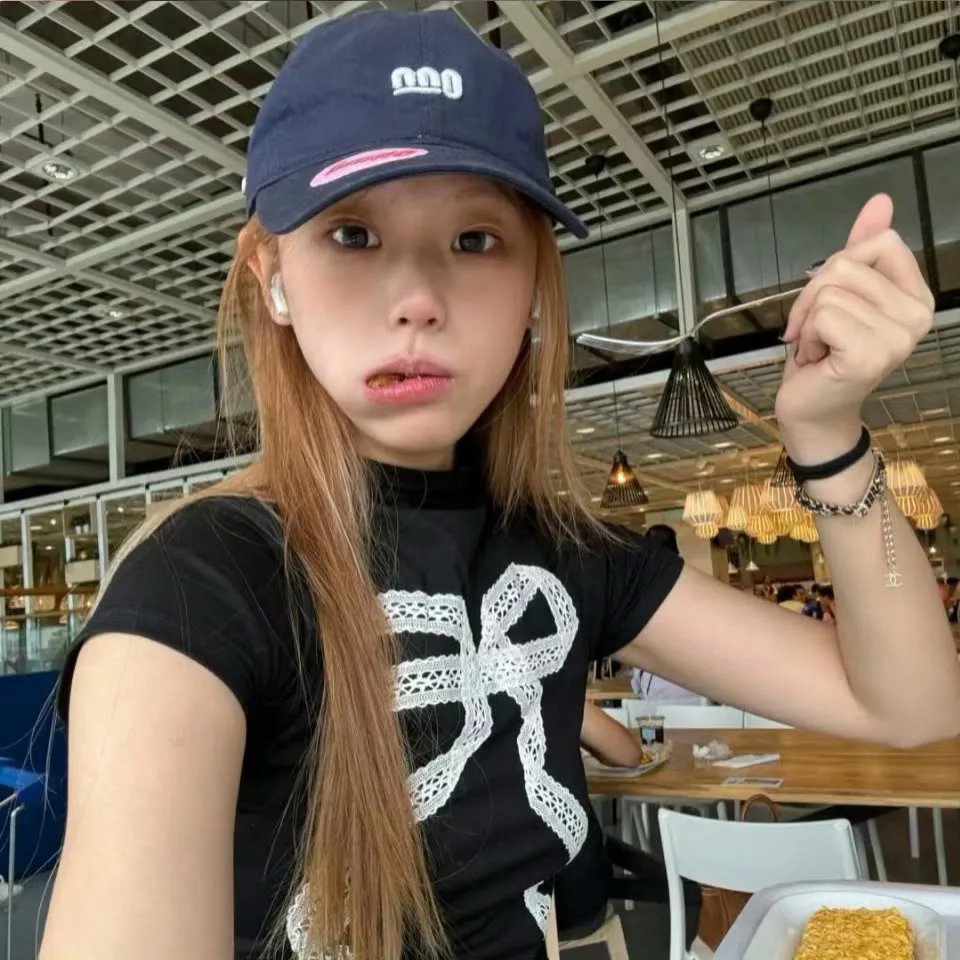 亲爱的妈咪封面